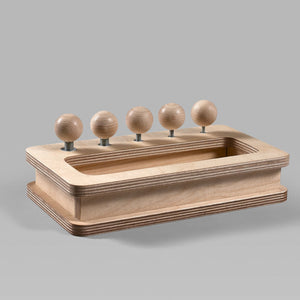 Montessori screw-on/screw-off box with multiple nuts -  Art-Montessori-Canusmex