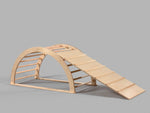 This ramp for children fits the Pikler triangle or large arch.